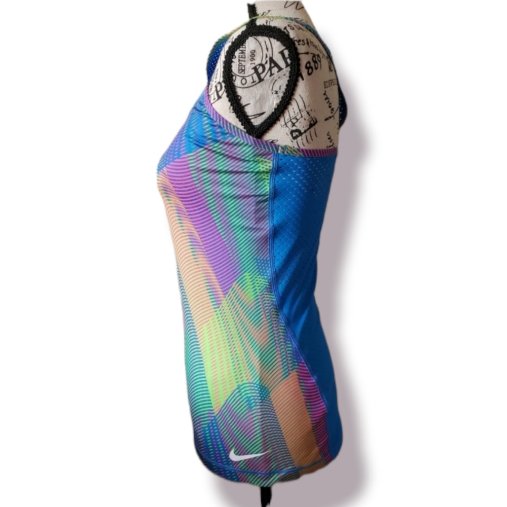 Nike Racerback Athletic Top - Picture 3 of 3